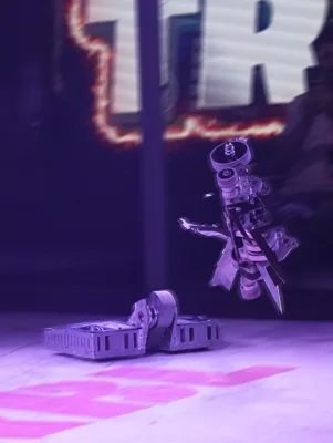 TRBL arenasında robot savaşı maçı